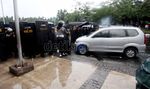 Xenia Naas Terjebak Bentrok di Gambir