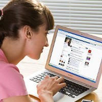 Facebook Syndrome dan Cara Meredamnya