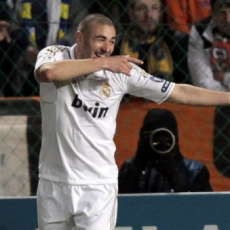 Benzema Lebih Cepat dari Messi untuk Capai 25 Gol