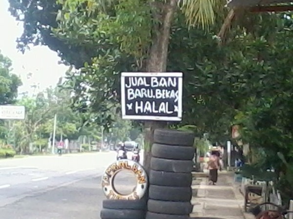 Tambal Ban Berlabel Halal