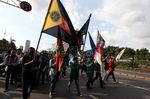 Demonstran Blokir Jalan Gatot Subroto