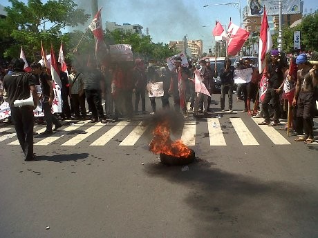 Aksi Tolak BBM di Semarang Ricuh, 6 Mahasiswa Diamankan