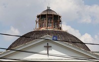Pembangunannya dimulai tahun 1834 dengan mengikuti hasil rancangan J.H. Horst. Pada 24 Agustus 1835, batu pertama diletakkan. Empat tahun kemudian, 24 Agustus 1839, pembangunan berhasil diselesaikan.