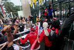 Mahasiswa Jebol Pagar DPR