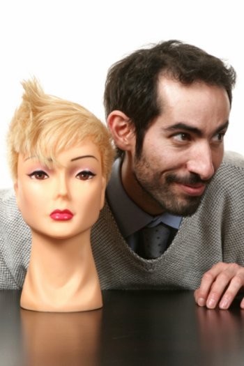 Benda-benda Aneh yang Dijadikan Pasangan Seks