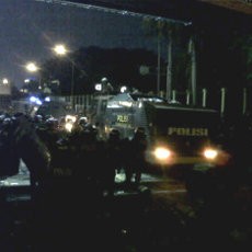 Tol Dalam Kota Masih Lumpuh, Jadi Tempat Pendemo Selamatkan Diri