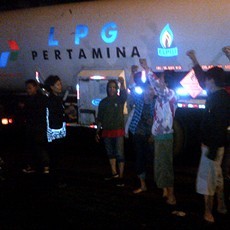 Tengah Malam, Mahasiswa Bogor Sandera Truk Elpiji