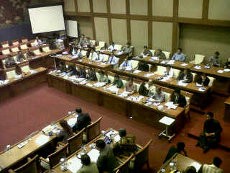 Kenaikan BBM Belum Disetujui, Tapi BLT Rp 17 Triliun Sudah Diketok