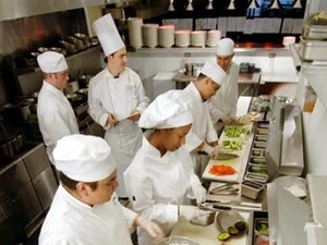 Ingin Menjadi Chef Ternama? Cobalah Pertimbangkan Hal Ini (2)