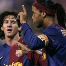Ronaldinho Ikut Berperan dalam Kesuksesan Barca