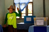 Pemilu ini diikuti warga Burma hari ini akan mengikuti pemilu sela untuk memilih wakil mereka di Parlemen.