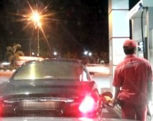 Wah! Tak Hanya Alphard, Fortuner Sampai Jaguar Juga Minum Premium