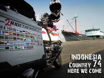 Pasangan Petualang Asal Inggris Sampai Indonesia