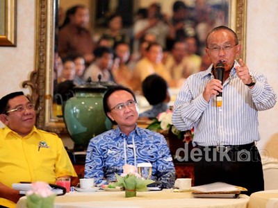 Ical Maafkan Partai yang Tolak BBM Naik