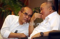 Diskusi tersebut membahas masalah Jakarta seperti banjir, kemacetan dan sekolah gratis.