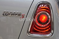Lampu belakang MINI Cooper S versi atap terbuka.