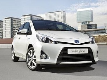 Harga dan Spesifikasi Lengkap Yaris Hybrid