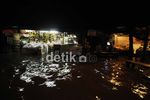 Kali Pesanggrahan Meluap, Jalan Terendam