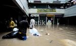 Terendam Banjir, Pasar Cipulir Lumpuh Total