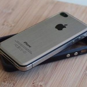 Orang Dalam Pabrik Apple Panaskan Isu iPhone 5