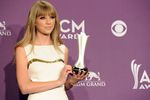 Taylor Swift Semakin Bersinar