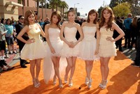 Leader Sunye tampak lebih kurus sementara makna Hyerim terlihat lebih chubby. Alberto E. Rodriguez/Getty Images for KCA.