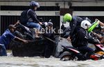 Rejeki di Saat Banjir