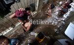 Kampung Pulo Korban Langganan Banjir Kiriman