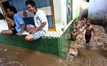 Kampung Pulo Korban Langganan Banjir Kiriman