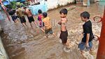 Kampung Pulo Korban Langganan Banjir Kiriman