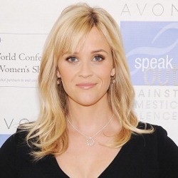 Hamil, Reese Witherspoon Belanja Celana