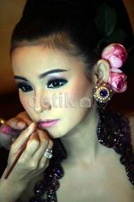 Yuk, Intip Sesi Foto Prewed Soraya Larasati