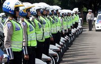 Mereka beraksi saat apel konsolidasi dan operasi pemeriksaan kendaraan dinas Korlantas Polri.