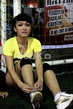 Main Futsal, Jupe Tetap Tampil Seksi