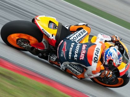 Stoner Tercepat di Sesi Pertama Losail