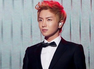 Lee Teuk Berbagi Nomor Telepon di Twitter