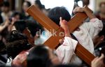 Drama Penyaliban Yesus Peringati Paskah