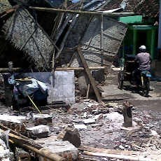 Belasan Rumah Nelayan Muncar Rusak Diterjang Ombak Ganas