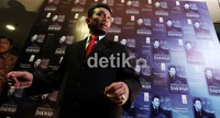 Tifatul mengatakan bahwa di dalam buku itu, akan ditemukan kisah persahabatan antara dirinya dan Presiden SBY yang selama ini tidak diketahui masyarakat.