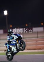 Stoner-Lorenzo Sengit di Latihan Bebas