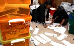 Hendardji-Riza Serahkan KTP Dukungan ke KPUD