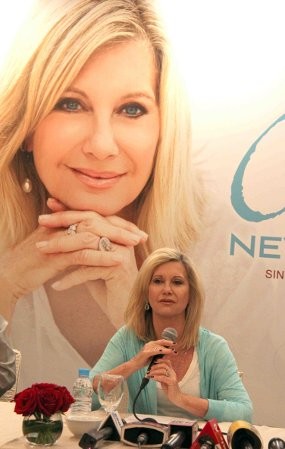 Olivia Newton-John Akan Buka Rumah Sakit untuk Penderita Kanker