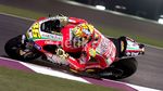 Kalahkan Stoner, Lorenzo Start Terdepan