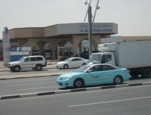 Mobil Mewah Nikmati Bensin Setara Pertamax Berharga Rp 2.500 di Qatar