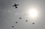 Atraksi Pesawat Meriahkan HUT TNI AU