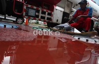 Sebelumnya Wamen Energi dan Sumber Daya Mineral, Widjajono Partowidagdo, mengusulkan pemakaian BBM beroktan 90 atau premix untuk menekan besaran subsidi BBM. Menurut pengamat energi Kurtubi, wacana pengoplosan BBM tersebut sebaiknya tidak dikembangkan.