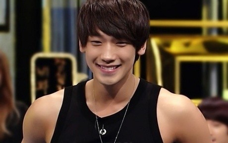 Rain Masih Ingin Operasi Kelopak Mata