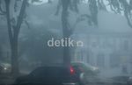 Cuaca Ekstrim Payungi Jakarta Sampai Mei