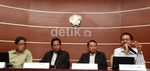 Keluarga Guru yang Tergulung Ombak Dapat Beasiswa