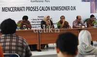 INDEF menggelar konferensi pers Mencermati Proses Calon Komisioner OJK di Jakarta, Selasa (10/4/2012).